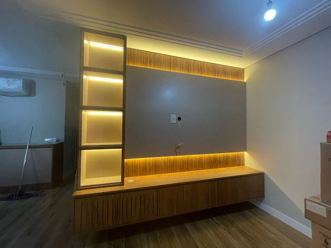 Exemplo de iluminação decorativa em ambiente residencial